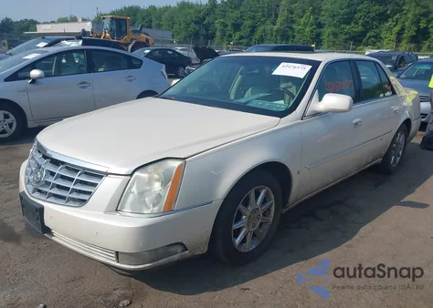 2009 Cadillac Dts 1Sc z USA, uszkodzony, nr VIN 1G6KD57Y79U131599